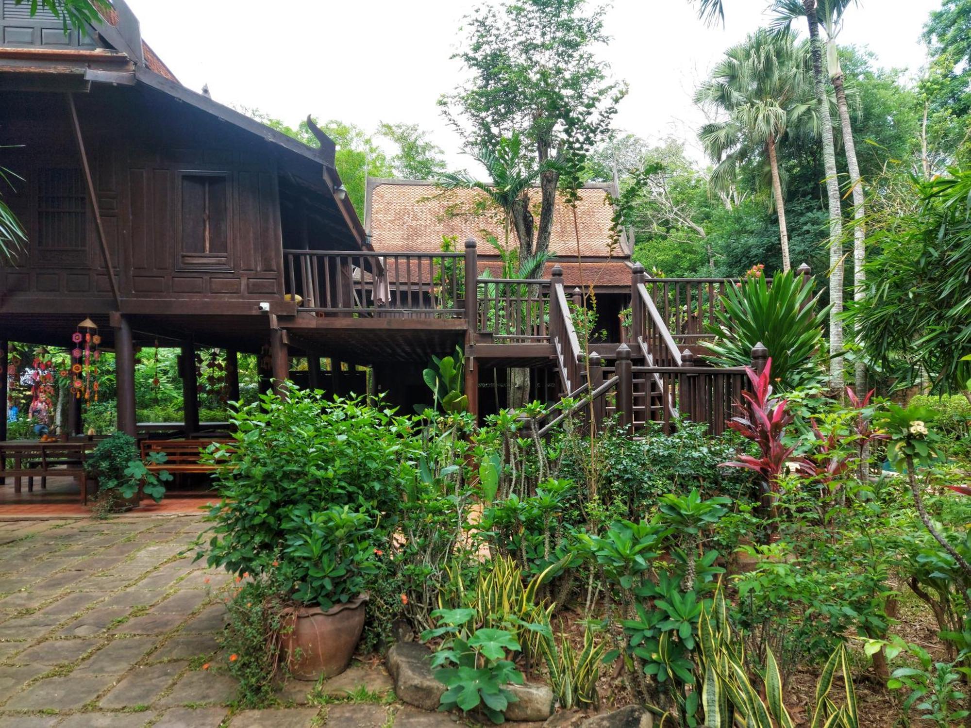 Mekong Villas Pak Chom Luaran gambar