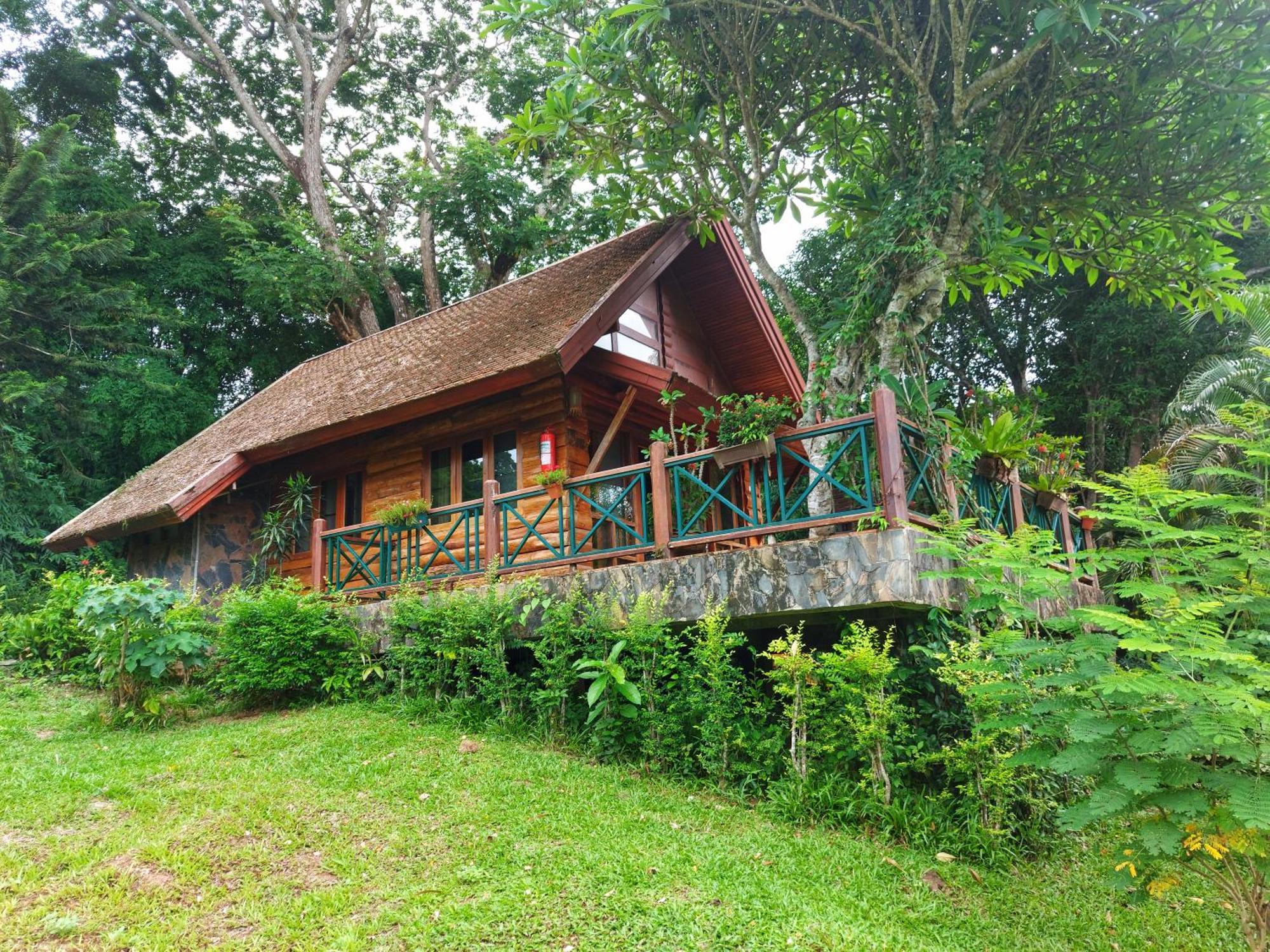 Mekong Villas Pak Chom Luaran gambar