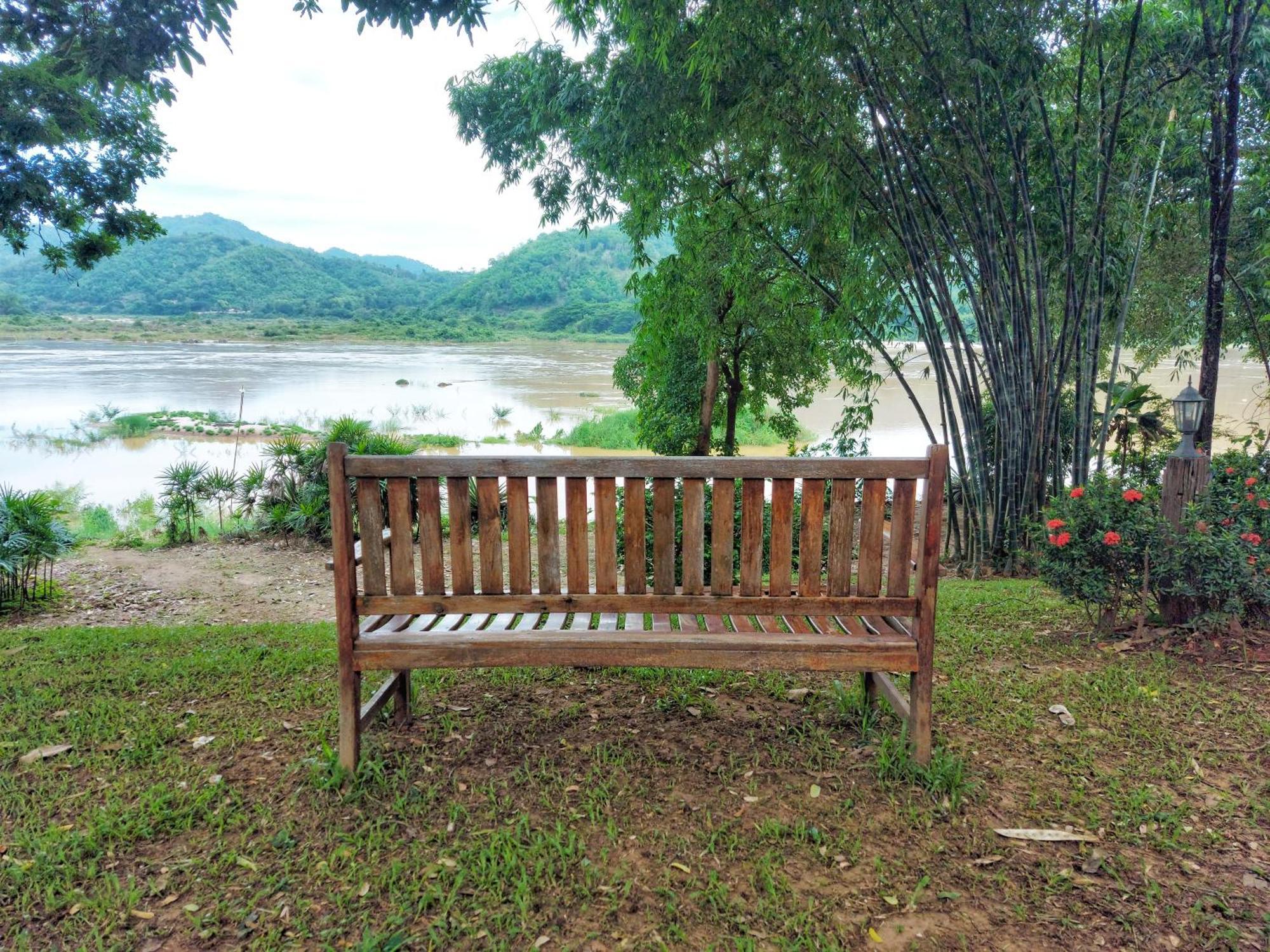 Mekong Villas Pak Chom Luaran gambar
