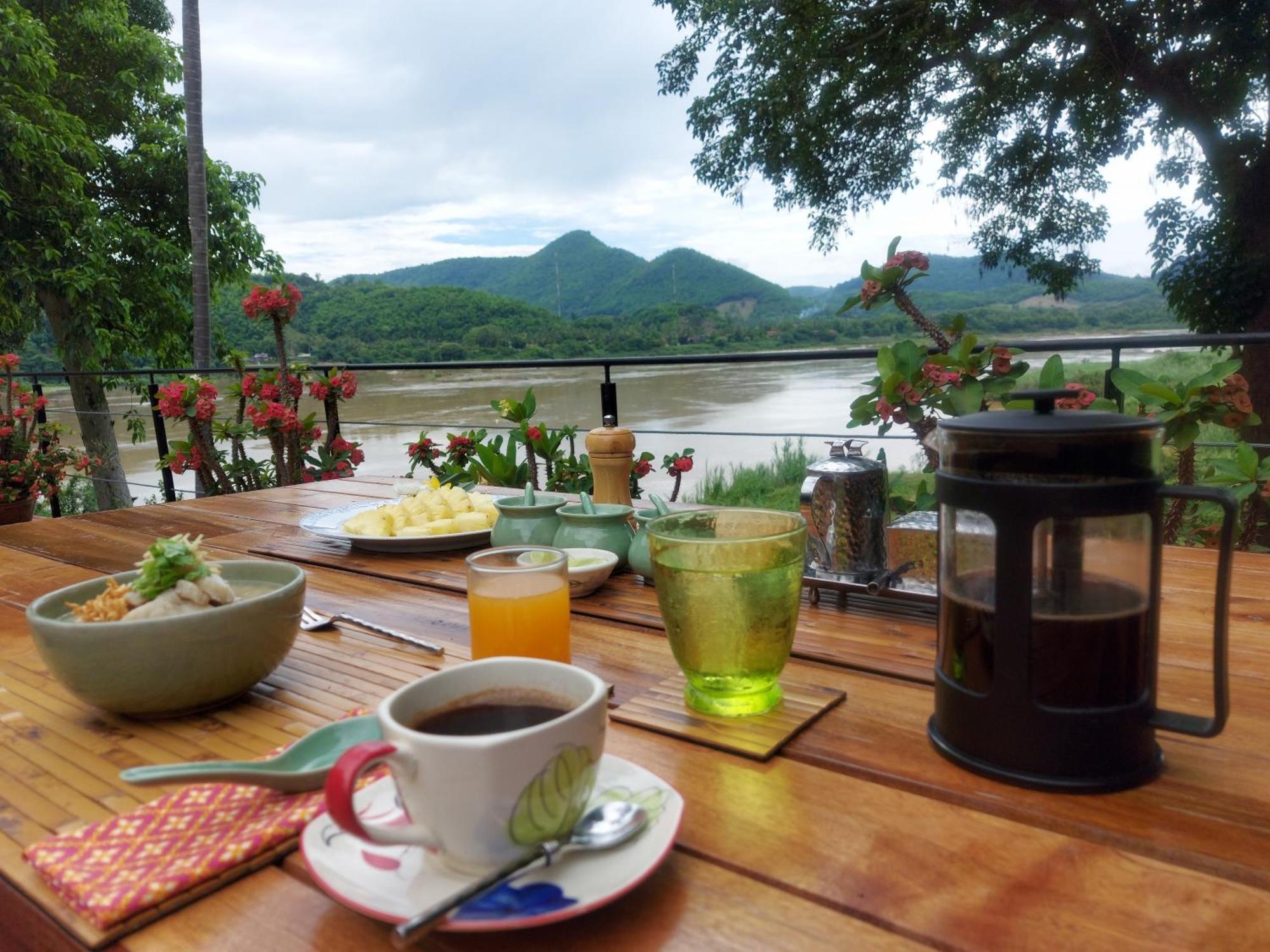 Mekong Villas Pak Chom Luaran gambar