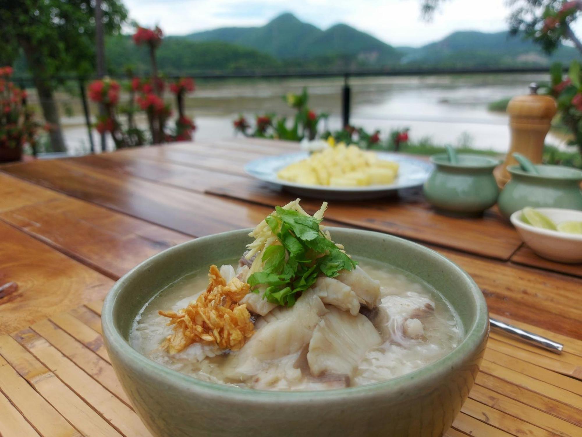 Mekong Villas Pak Chom Luaran gambar